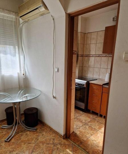 Pantelimon, Armenesc, Lidl, bl 1980, et 1