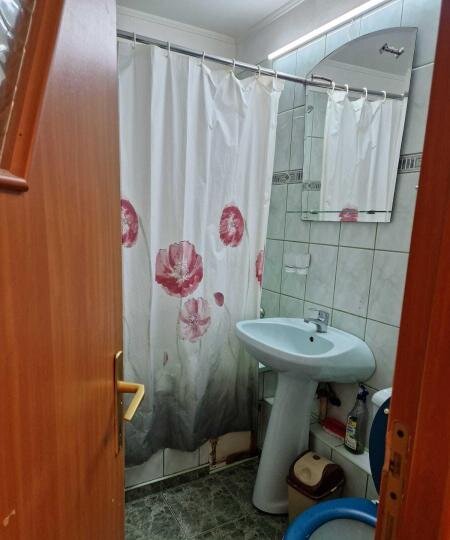 Pantelimon, Armenesc, Lidl, bl 1980, et 1